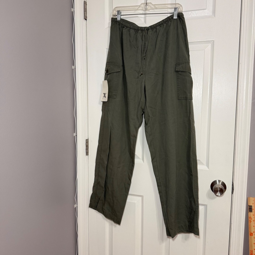 NEW LL Bean Women Olive Green Tencel Cargo Pants Elastic Waist Size M Regular